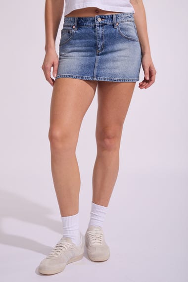 99 Low Mini Skirt