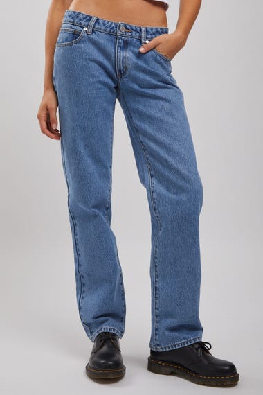 99 Low Straight Jeans