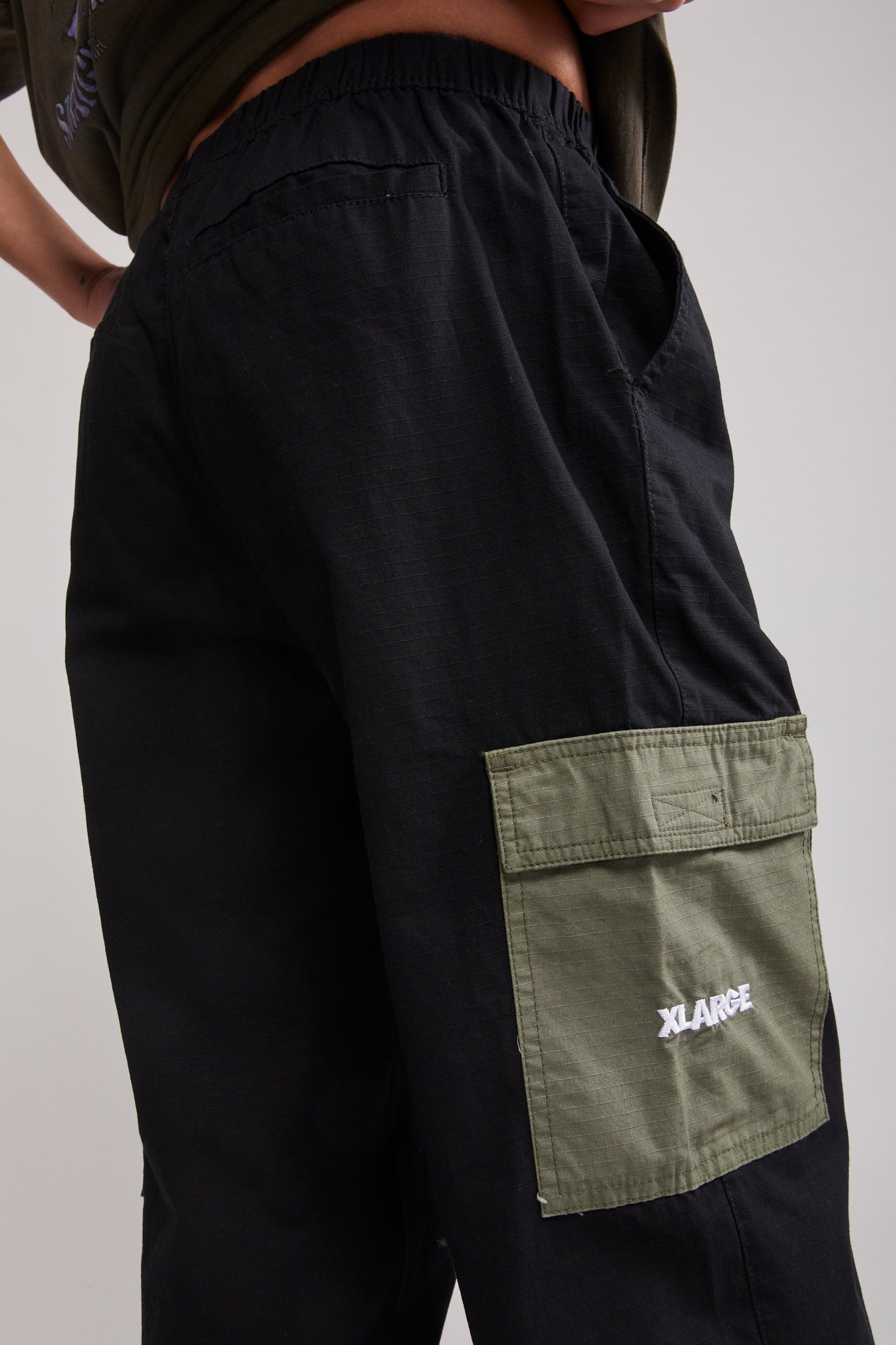 Ascend hotsell cargo shorts