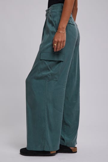 Avenue Tailored Cargo Pants