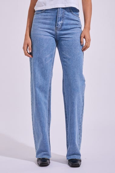 Avril Jeans