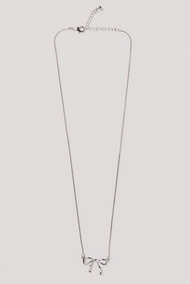 Snake Chain Bow Necklace