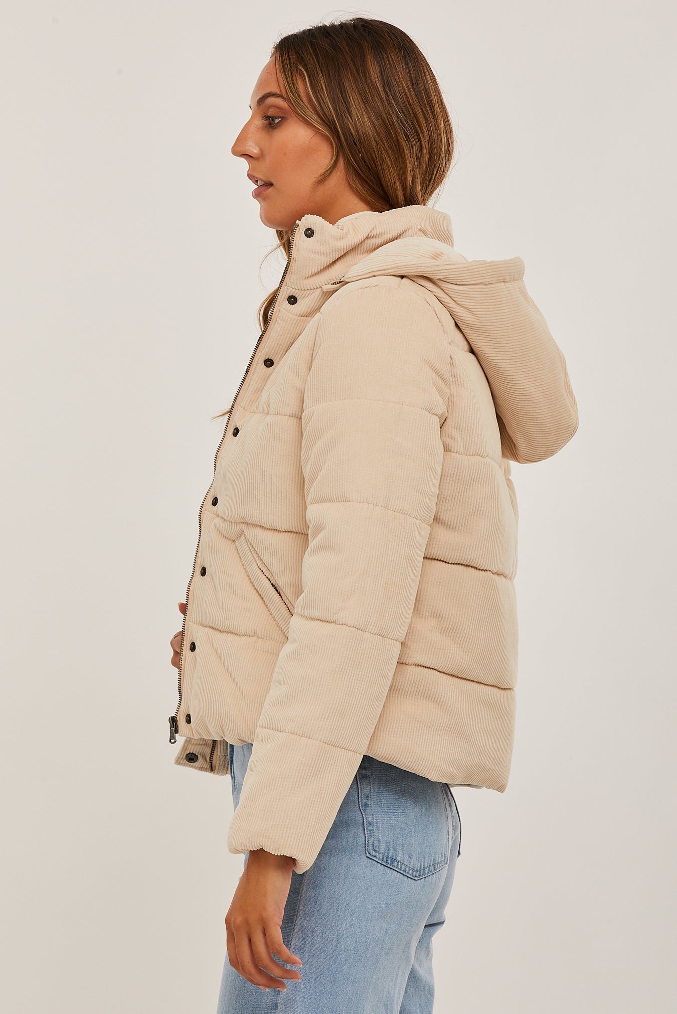 White cord puffer outlet jacket