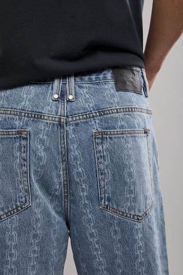 Chain Reaction Big Slacker Shorts