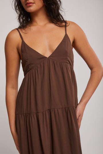 Classic Tiered Midi Dress