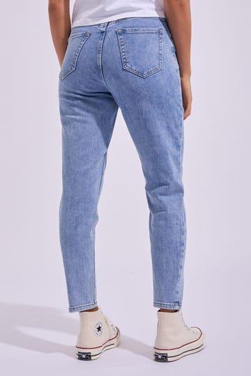 Connie Jeans