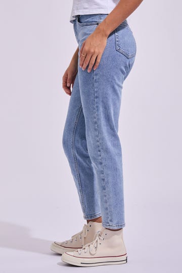 Connie Jeans