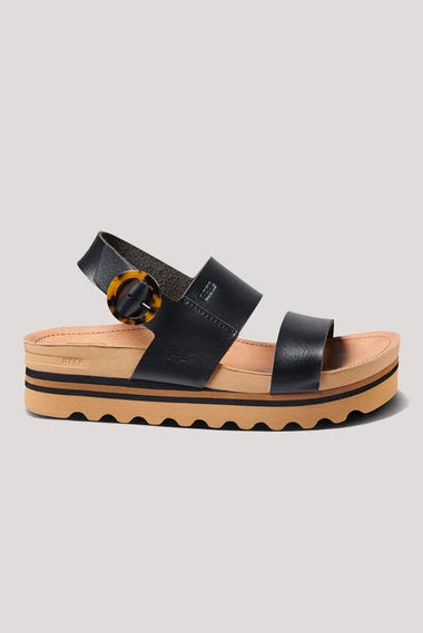 Cushion Vista Hi Buckle Sandals
