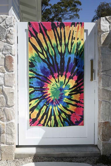 Dritimes Beach Towel