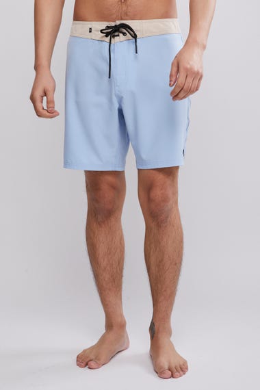 Dynamite 18" Boardshort