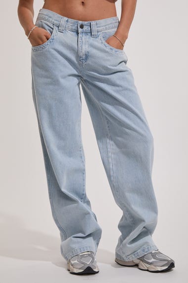 Flip Mommy Low Rise Tapeless Denim Jeans