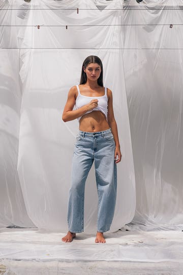 Gigi Barrel Jeans