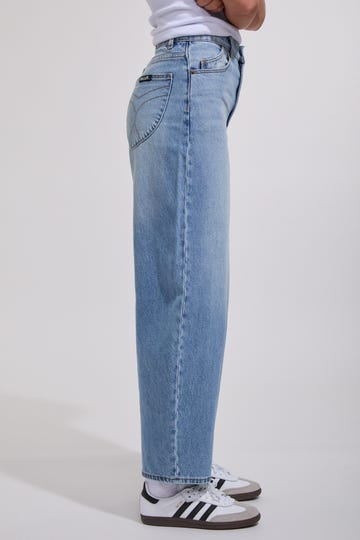 Gigi Barrel Jeans
