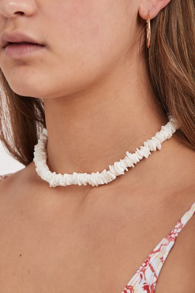 Great White Shell 15.5" Choker Necklace