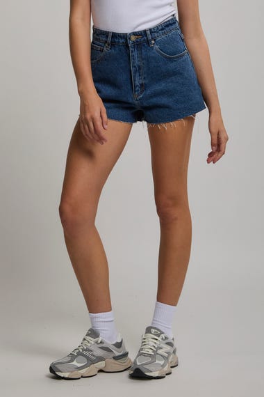 High Relaxed Short