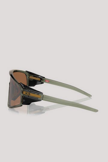 Latch Panel Sunglasses