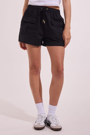 Lin-in Skipper Shorts