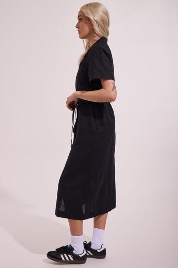 Lin-in Short Sleeve Daze Midi Dress