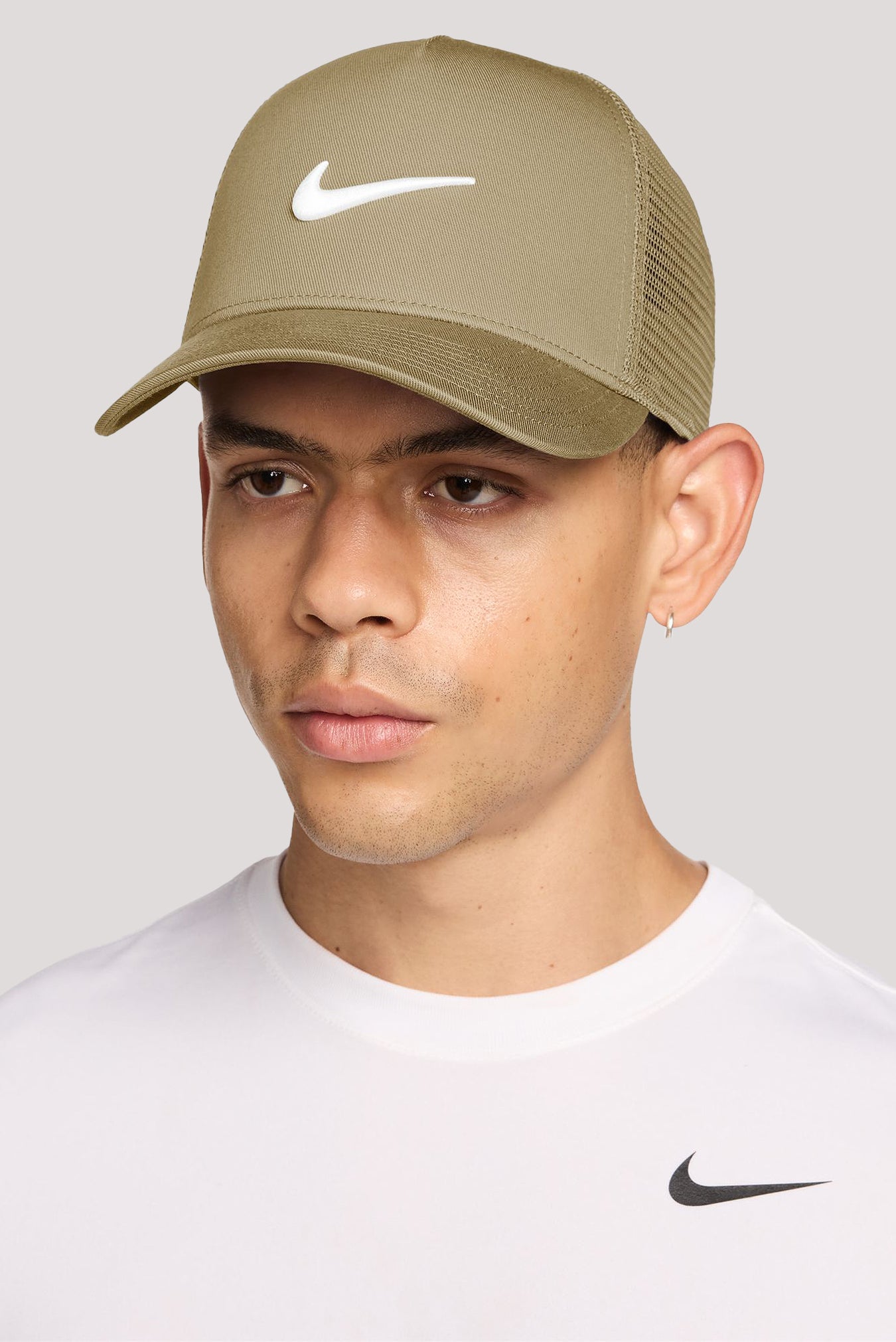 nike swoosh trucker cap