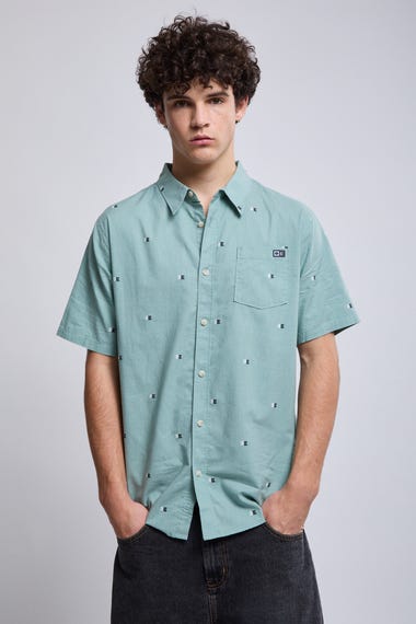 Pennant Woven Short Sleeve Shirt
