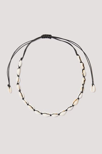 Shell Choker Necklace