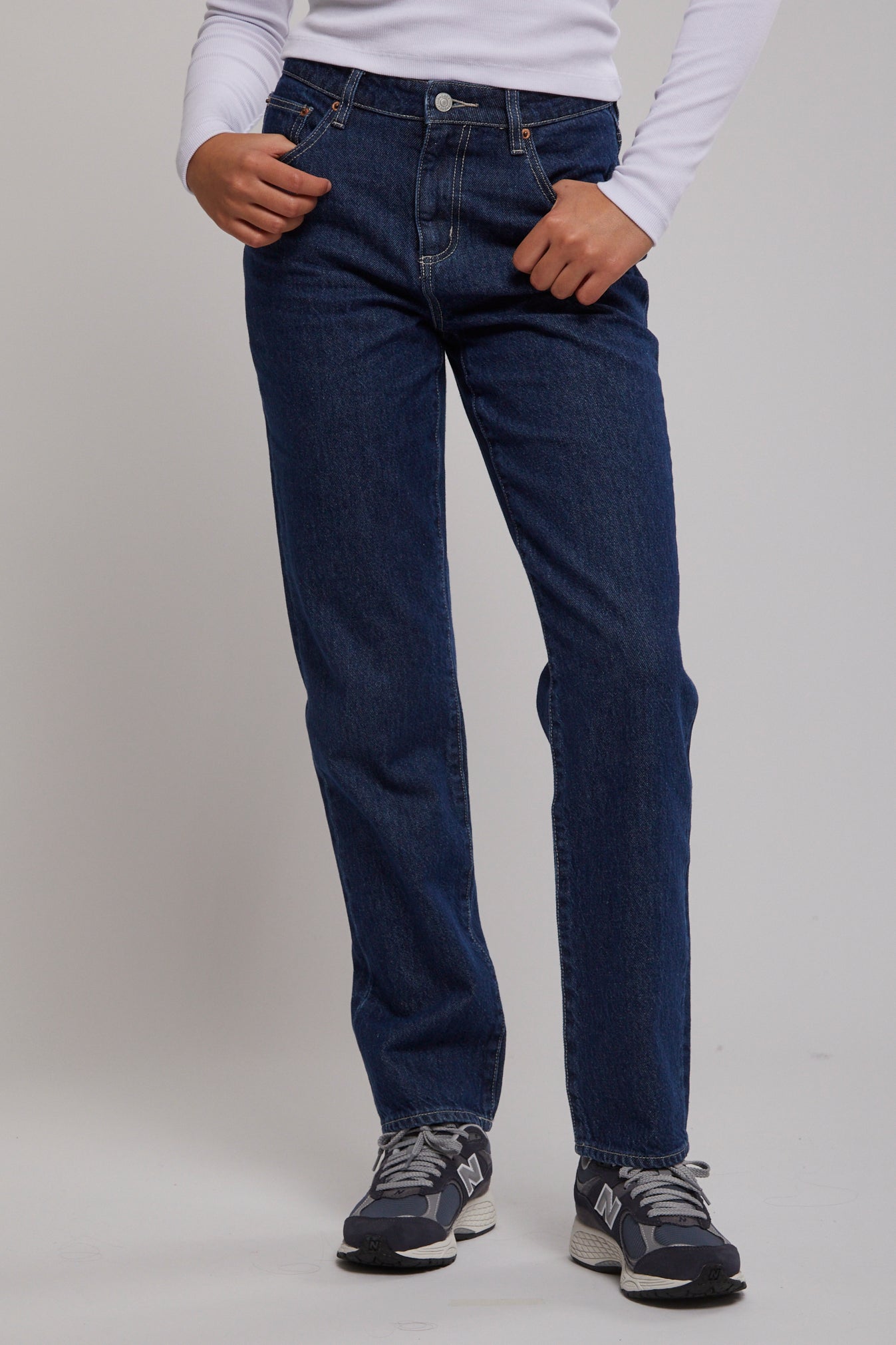 Signature slim straight jeans cheap