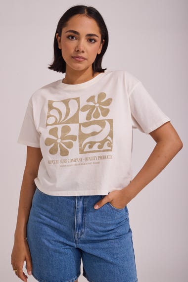 Sunset Seeker Crop T Shirt
