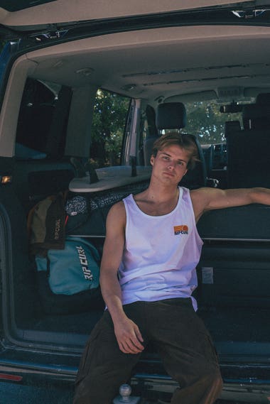Surf Revival Peaking Tank