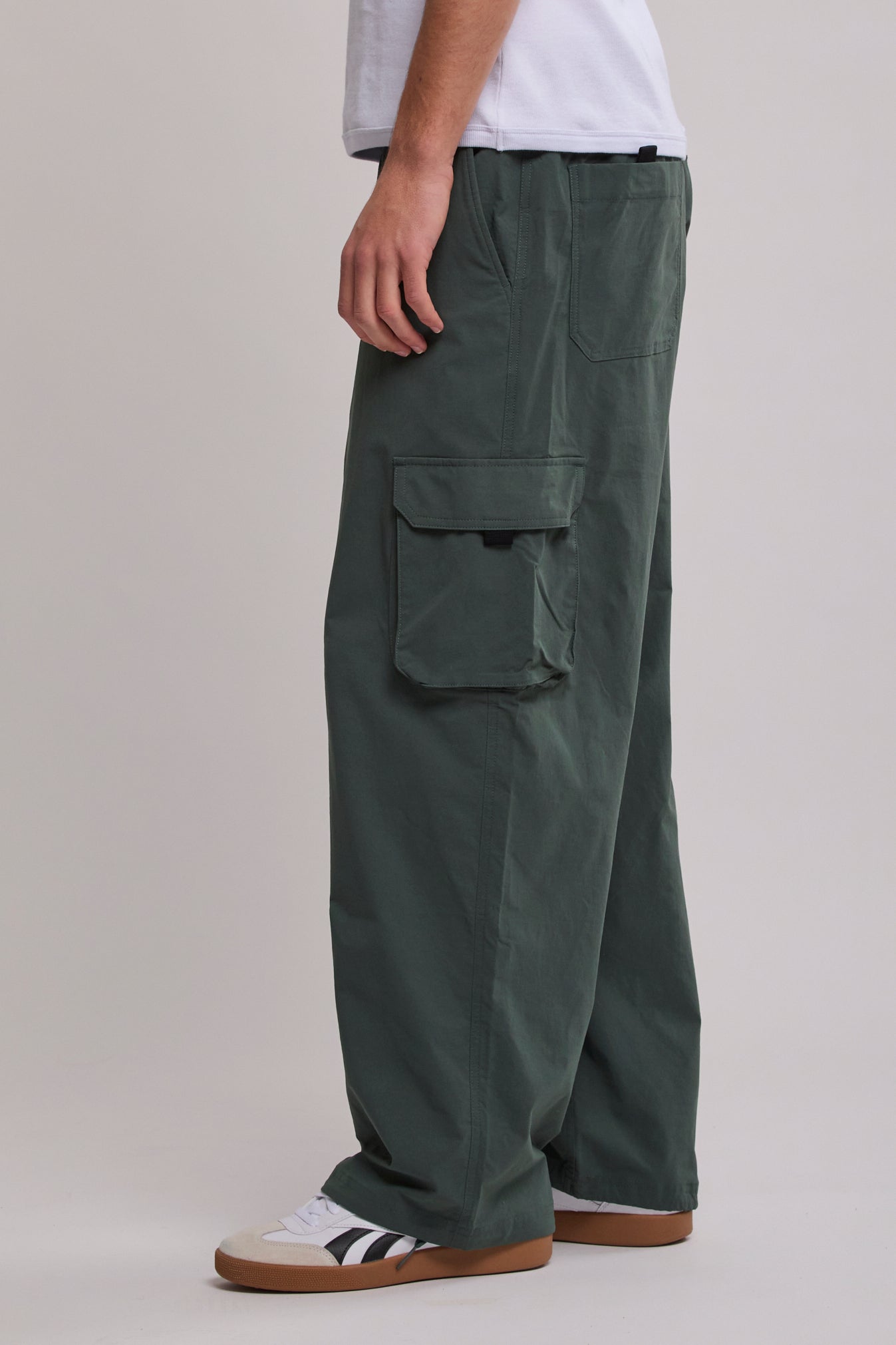nike cargo skate pants
