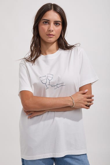 Vino Boyfriend T Shirt