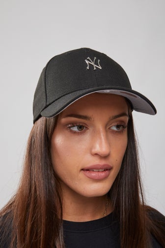 women's yankees hat black