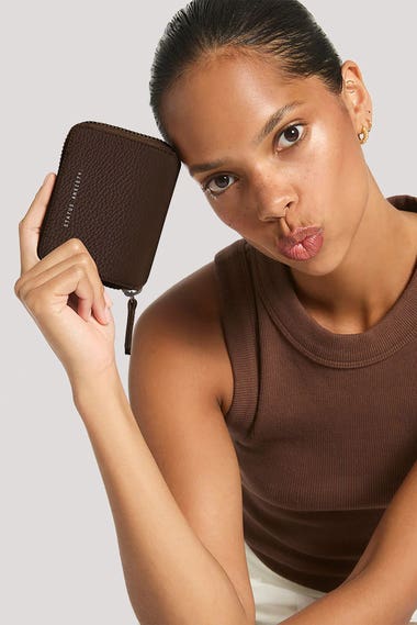 Wayward Wallet